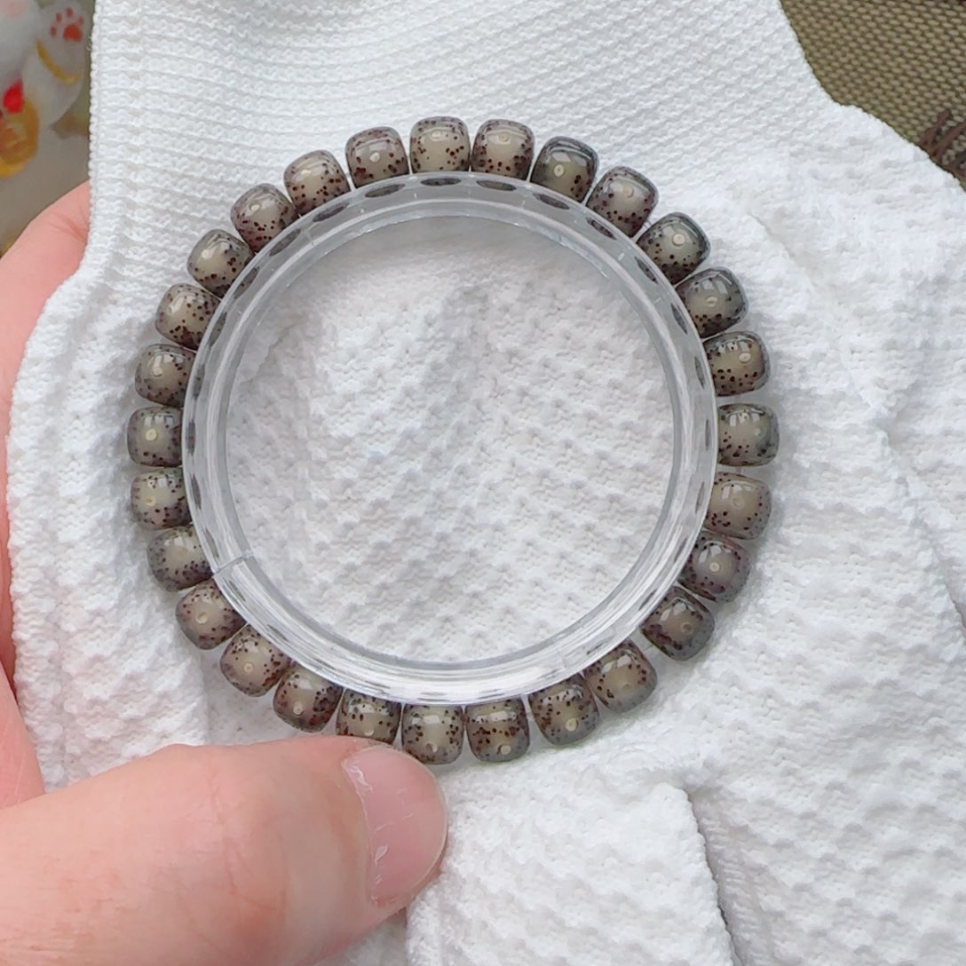 手串星月菩提黑冰大眼睛8*7