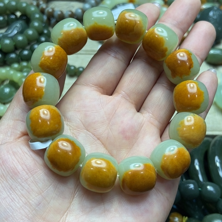 用***7玉家居饰品手雕刻