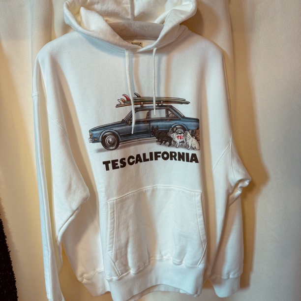 潮牌动漫联名周边