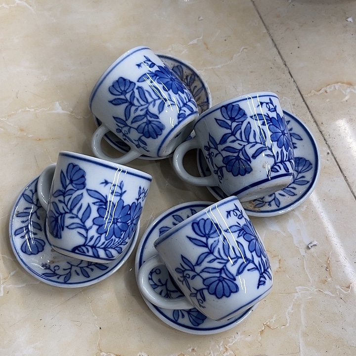 摆件四套、茶杯酒杯