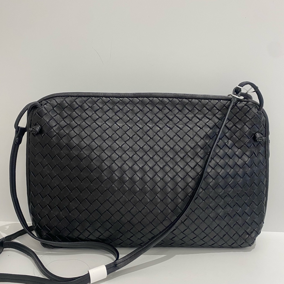 95新 BOTTEGA VENETA/葆蝶家 bv黑色编织斜挎包16651441