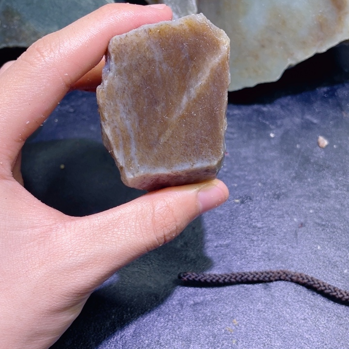 和田玉（糖玉）未镶嵌珠宝半成品