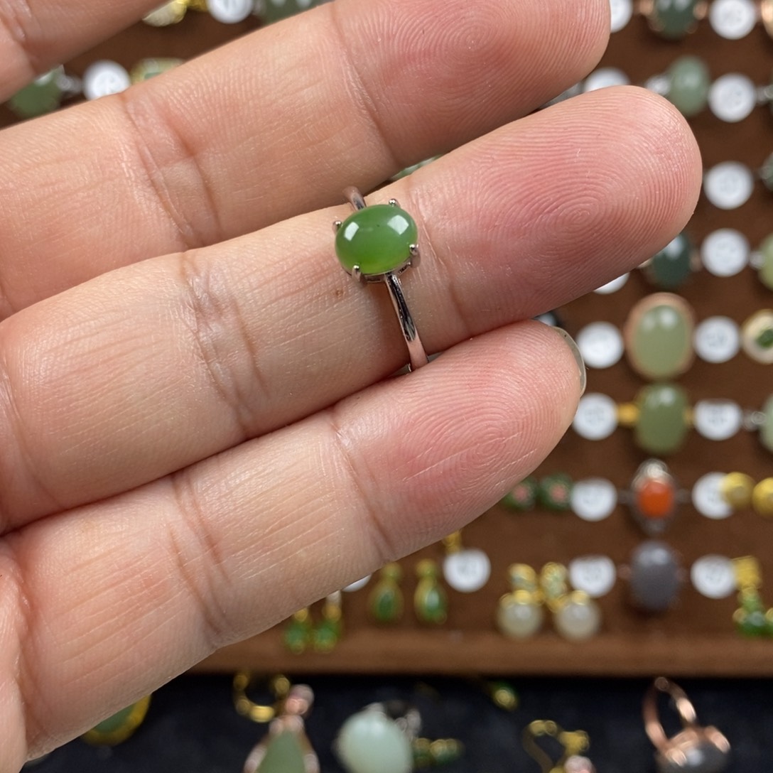 和田玉（碧玉）戒指合金