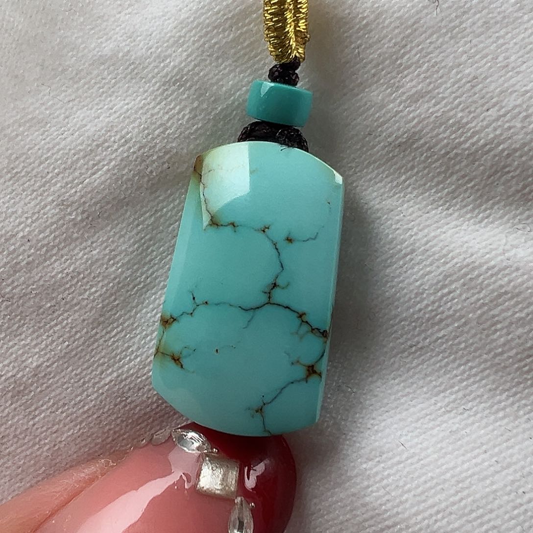 绿松石配饰未镶嵌