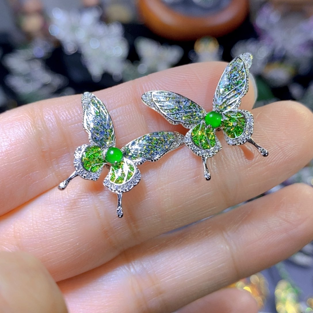 翡翠颈饰银S925镶嵌天然翡翠