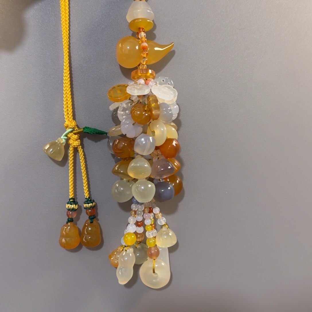 阿***莫玛瑙/玉髓汽车挂件未镶嵌