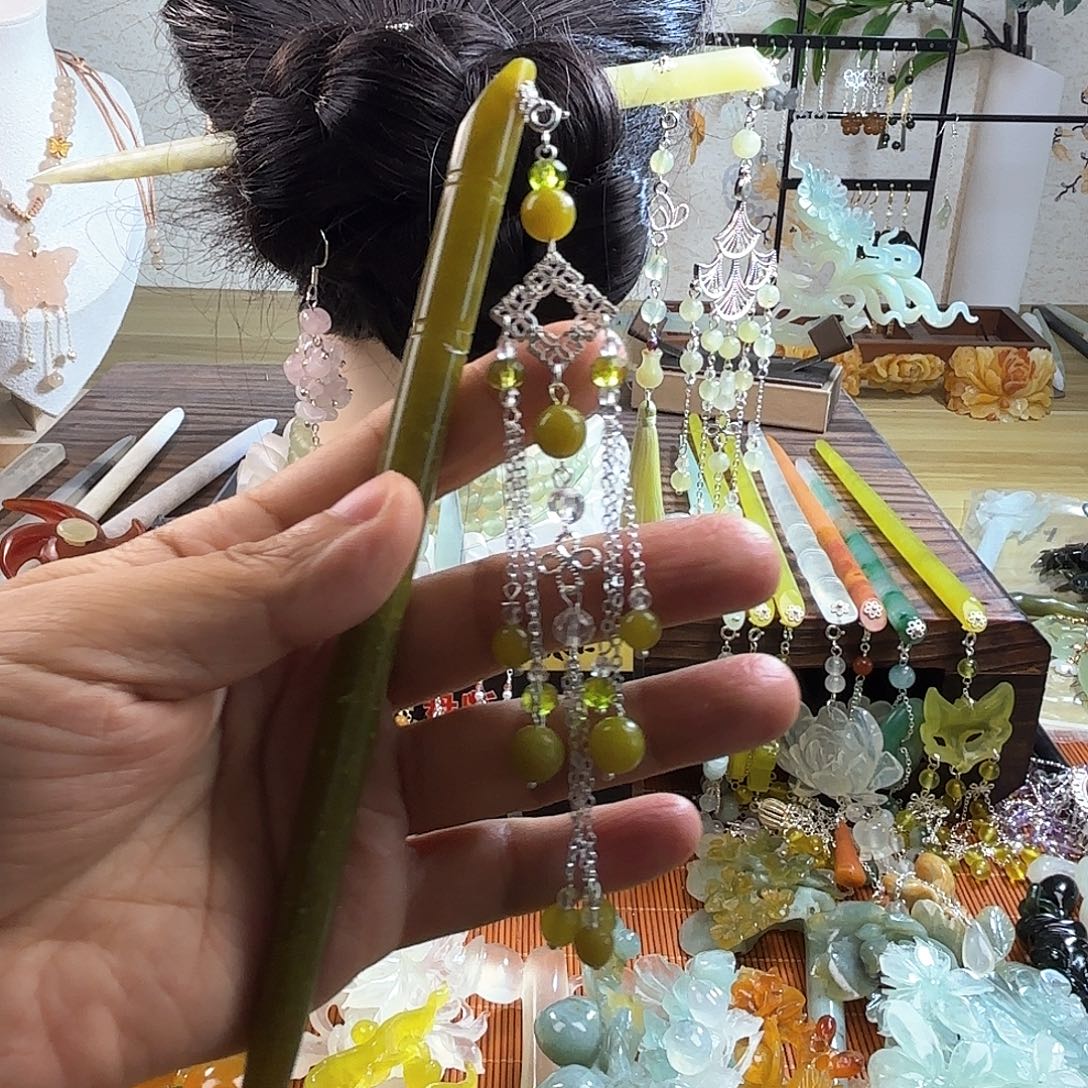 合金蛇纹石玉发饰