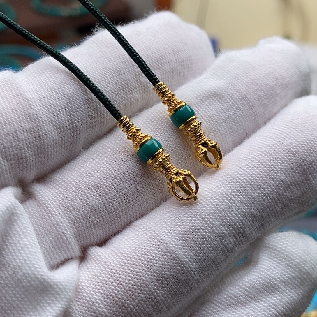 A****绿松石18K金镶嵌绿松石配饰