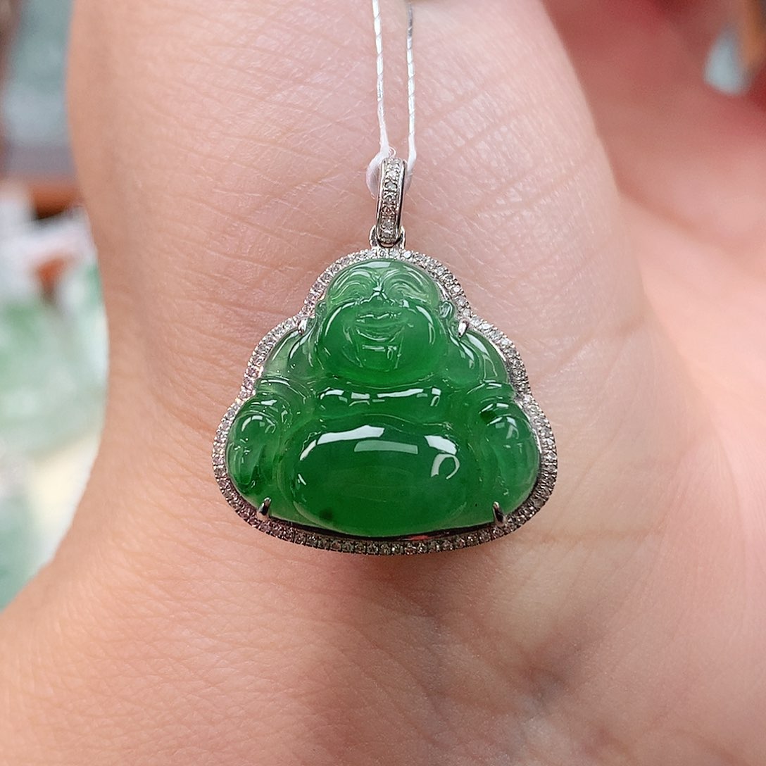 颈饰18K金镶嵌翡翠佛公