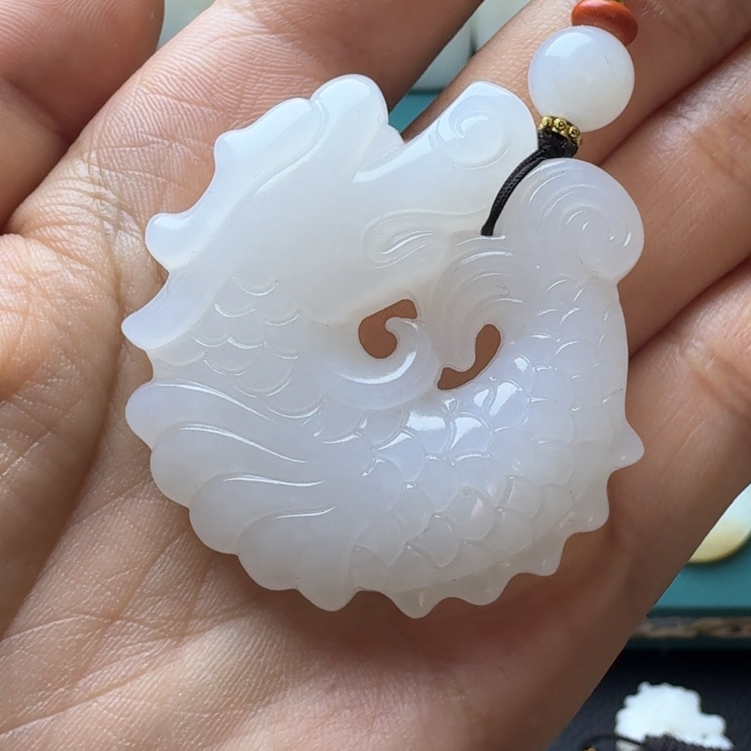 和田玉未镶嵌颈饰Y**G