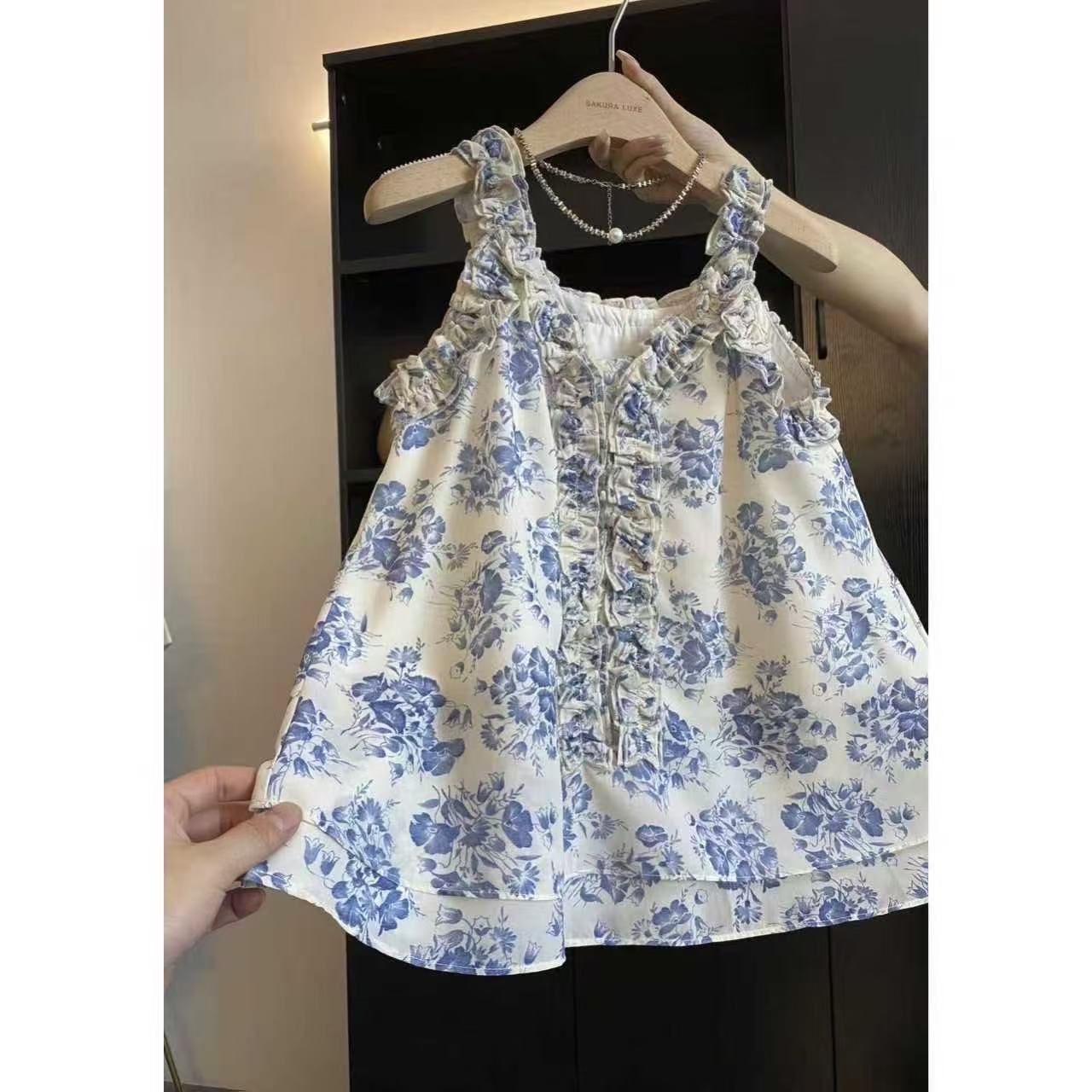 璎婲sᴀᴋᴜʀᴀ【紫鸢花落】媛V领显瘦重工花边气质复古印花吊带背心