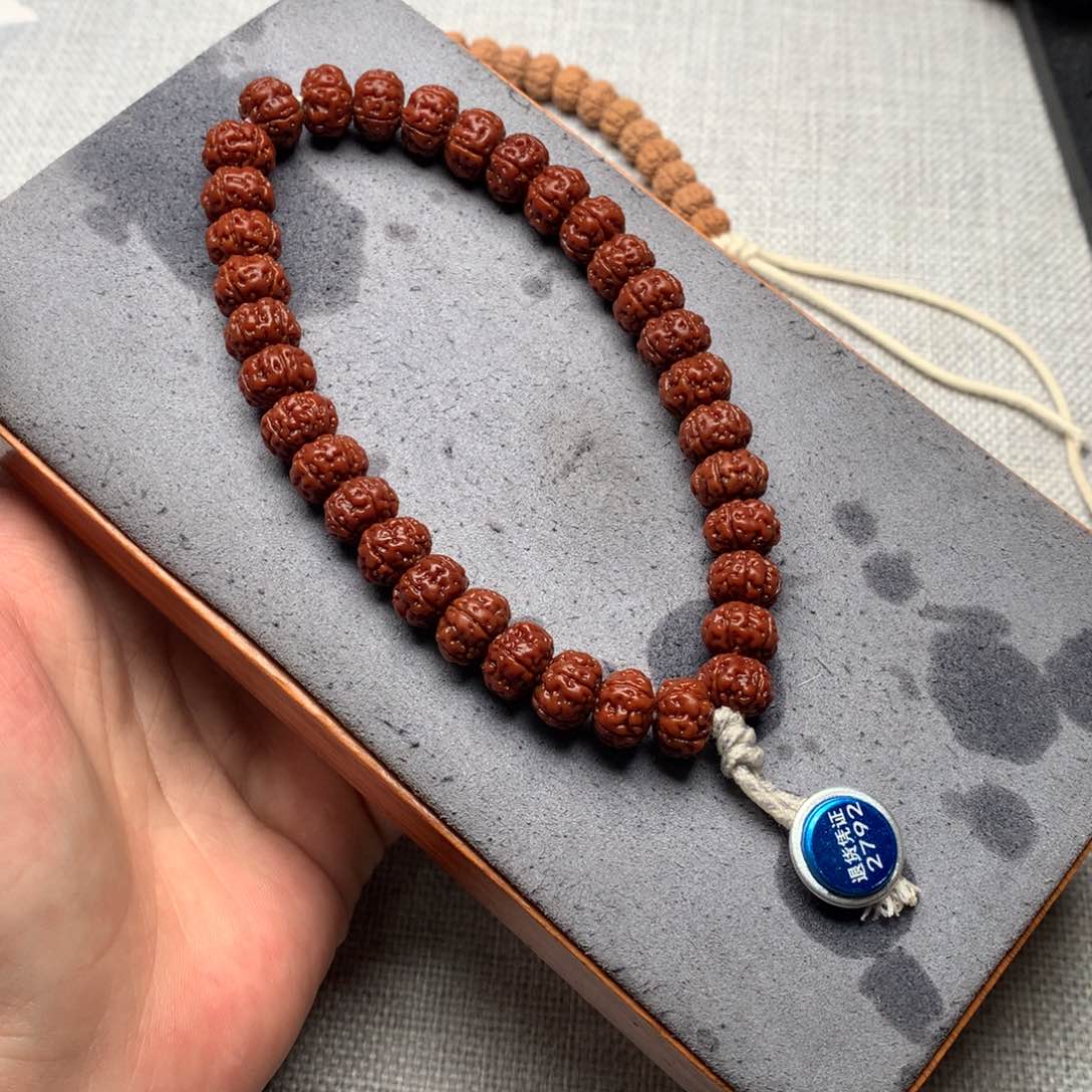 金刚菩提手串h***y老树王