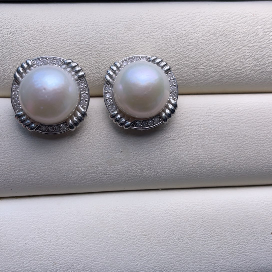 淡水珍珠耳饰未镶嵌