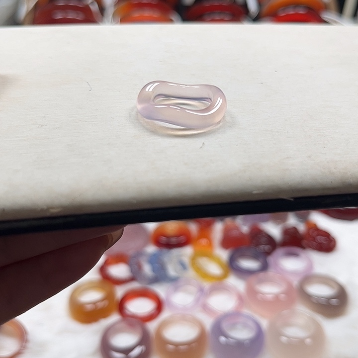 哇***酷玛瑙/玉髓未镶嵌戒指