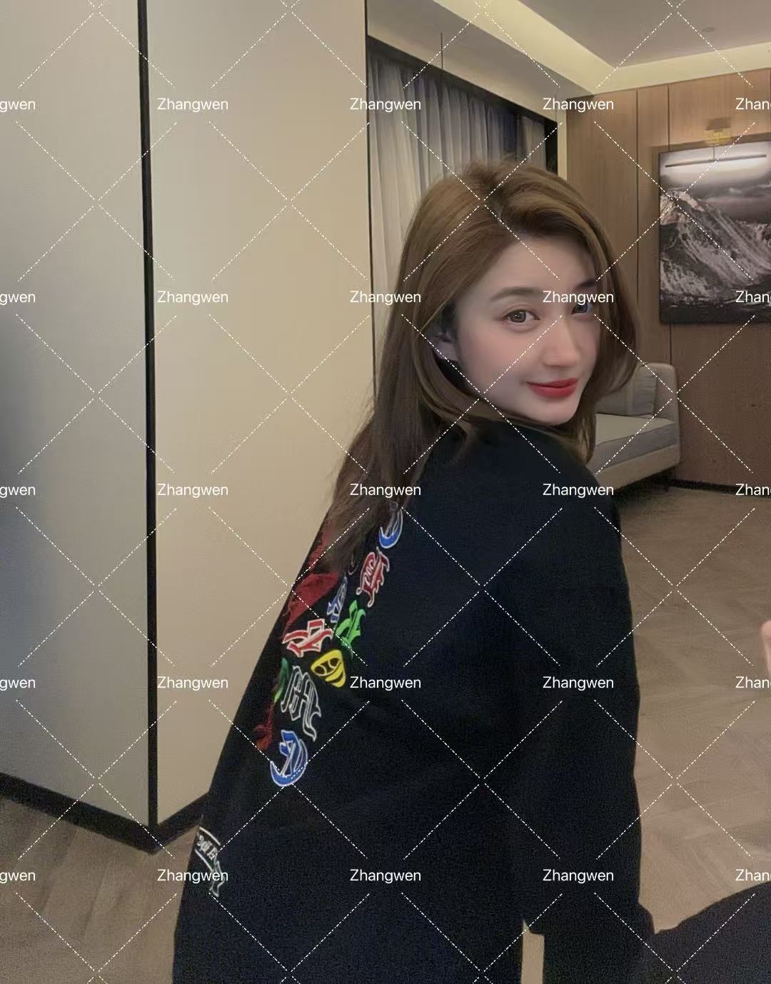 【5183】重工洗水贴布刺绣短袖T恤（男女同款）