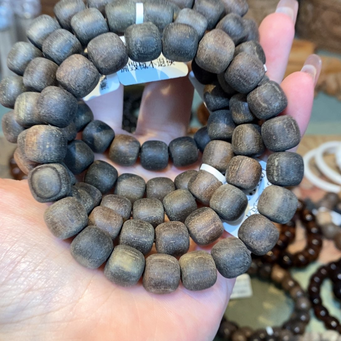 贡木手串/手链1011墨绿粗抛763