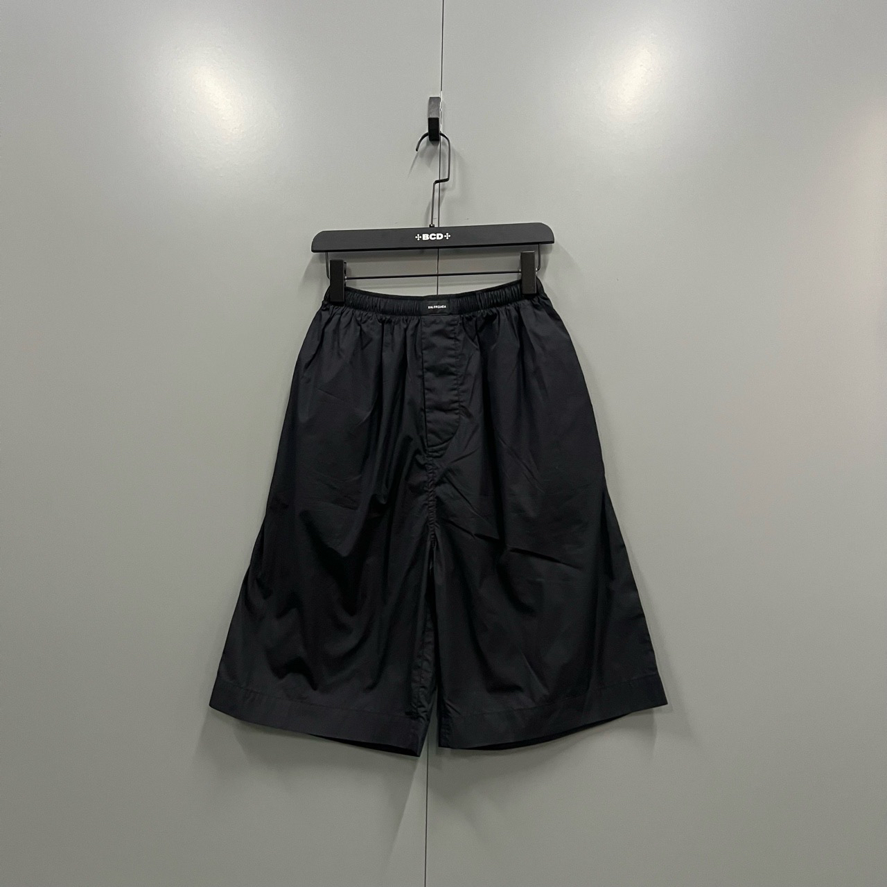 95新 Balenciaga/巴黎世家 (ll) 巴黎世家 黑色贴标logo短裤 44