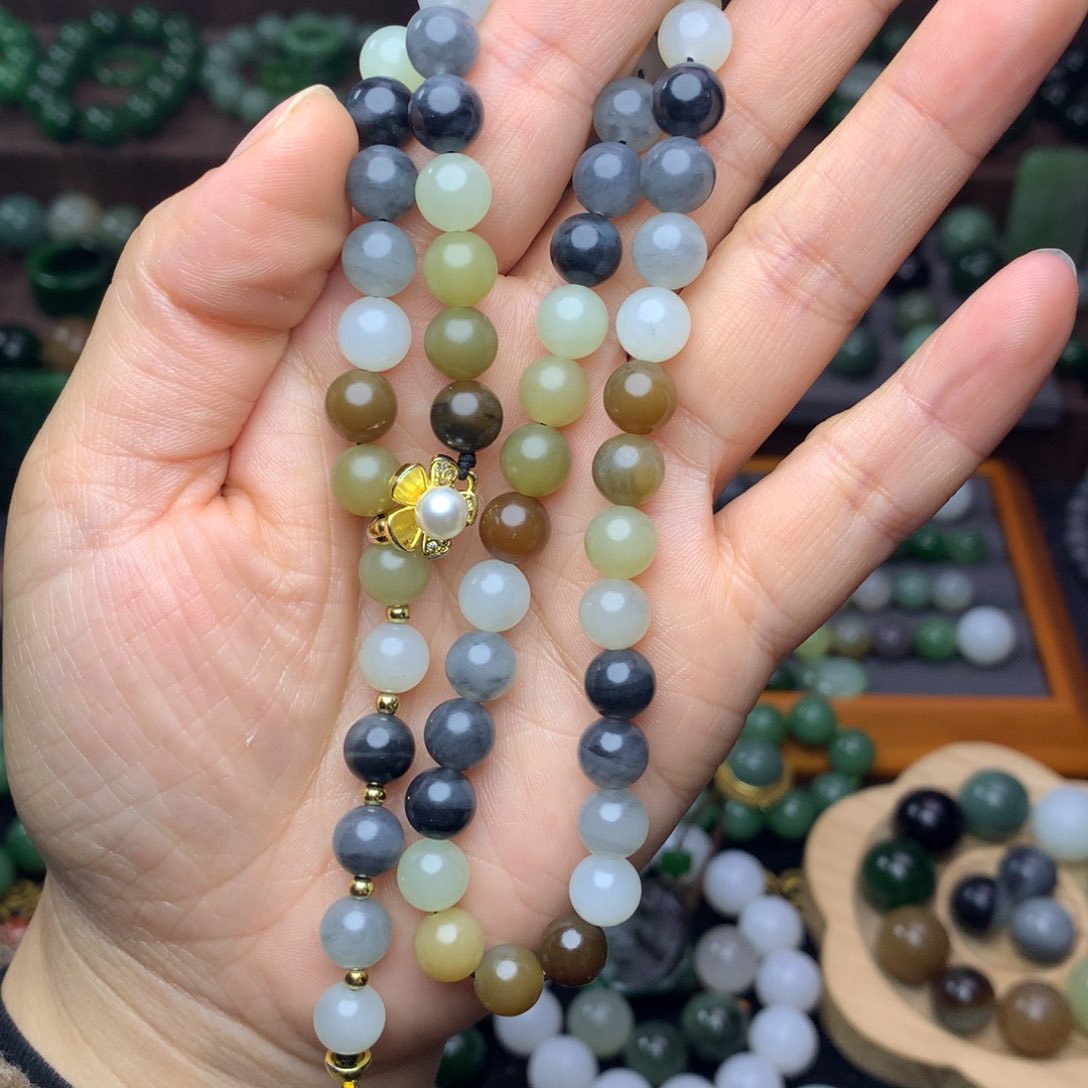 和田玉项链未镶嵌