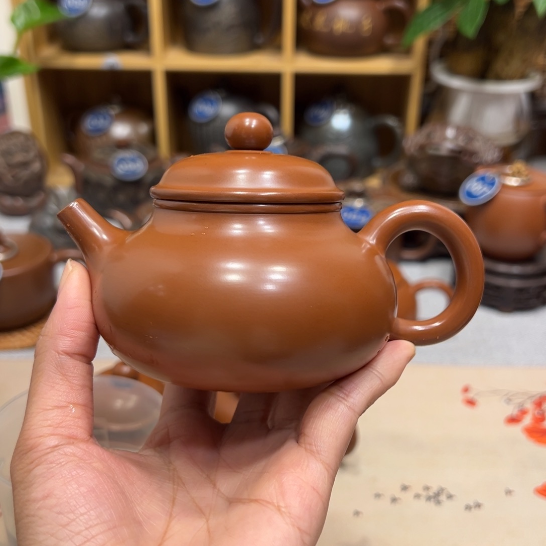 已*置广西钦州坭兴陶容天壶