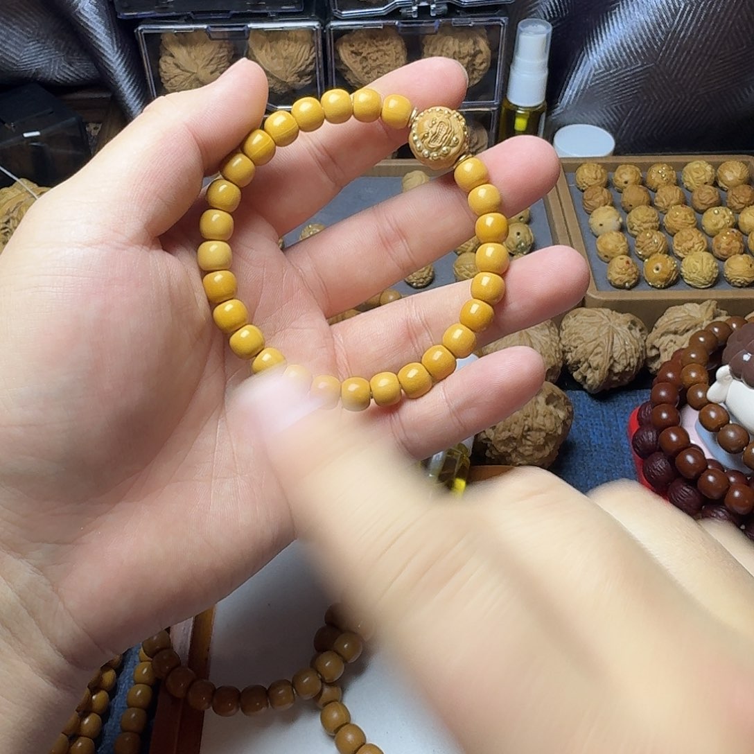 猴头核桃吊坠8.3全品