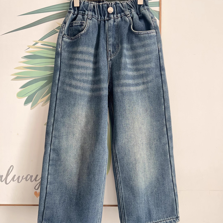 5711童装直筒牛仔裤