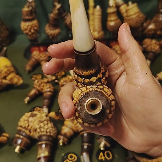 等***罗贵州特色竹根烟斗工艺品手把件