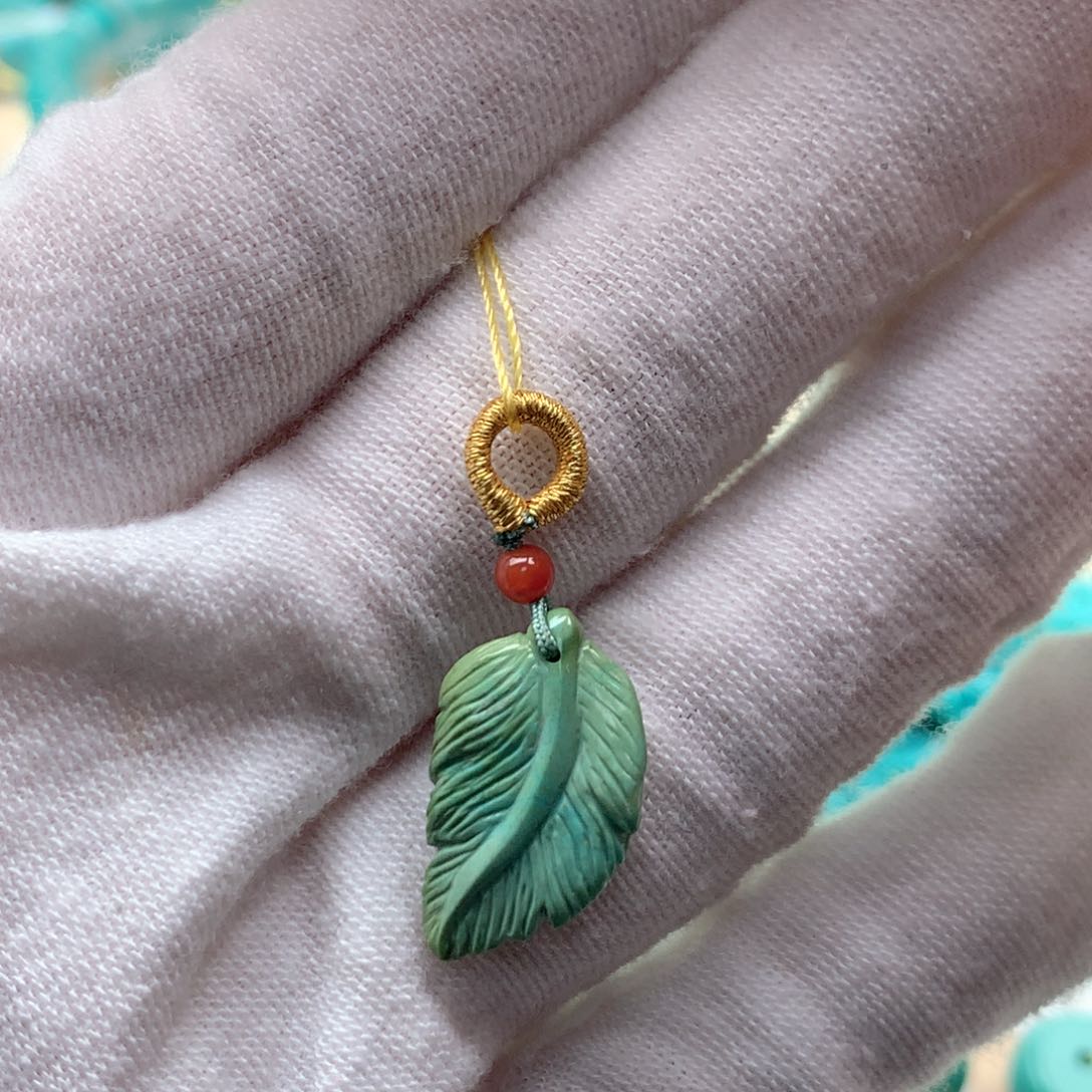 绿松石颈饰未镶嵌