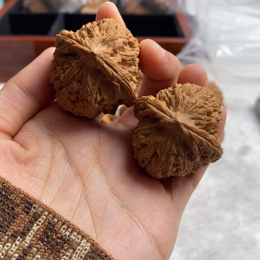 文玩核桃吊坠陳南疆石