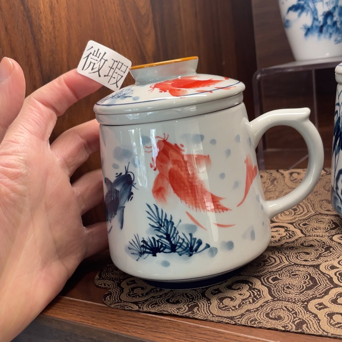 釉下手绘茶具微瑕