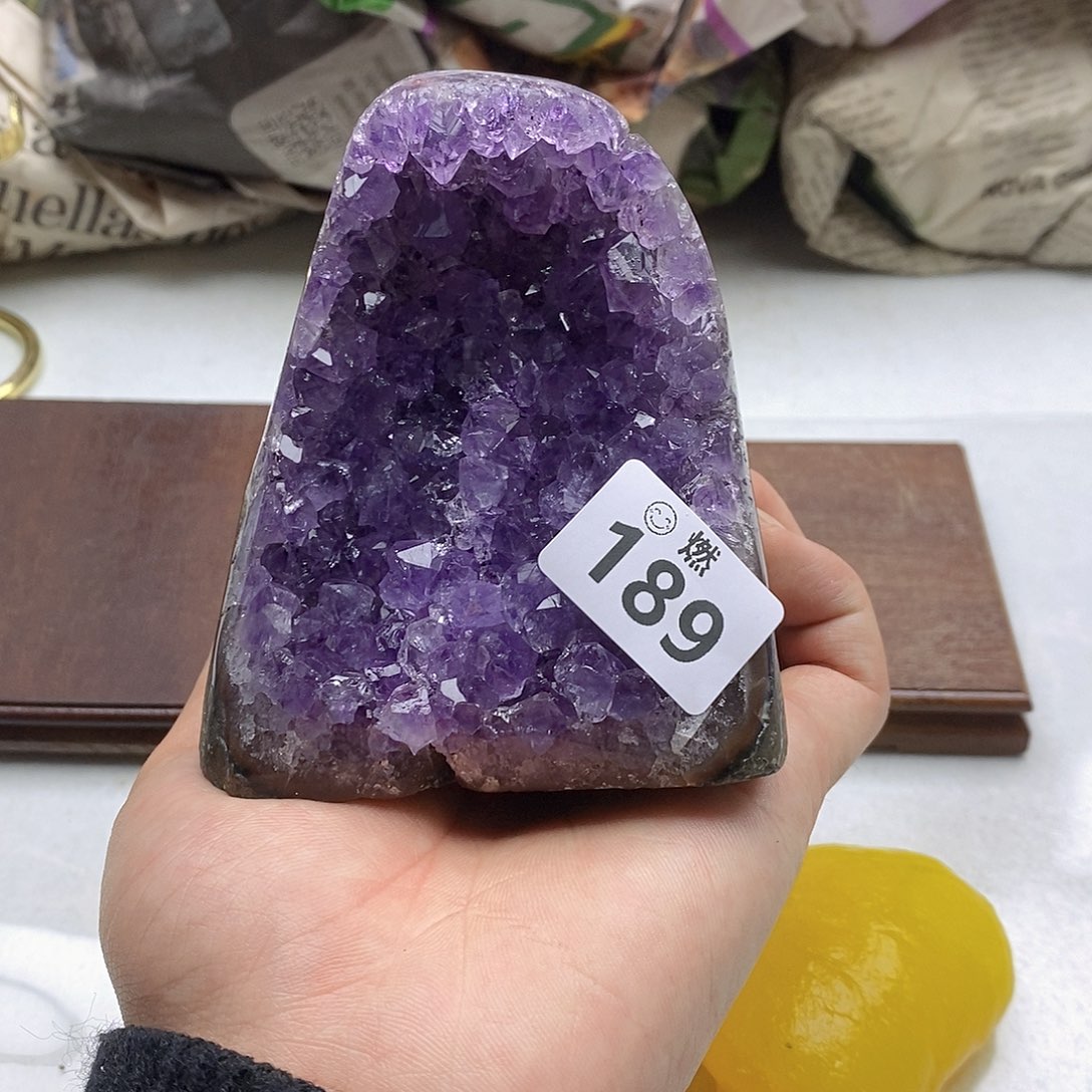 紫晶大型摆件（非配饰）未镶嵌
