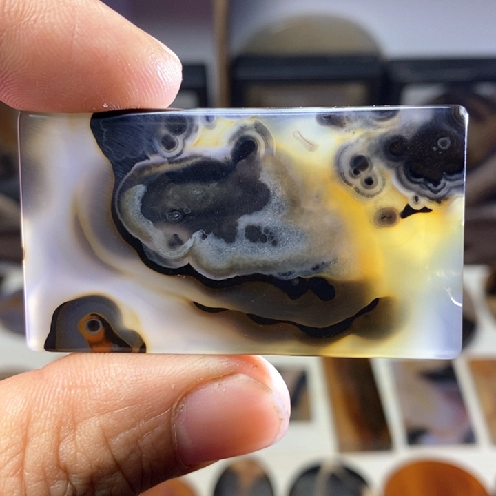 玛瑙/玉髓颈饰未镶嵌