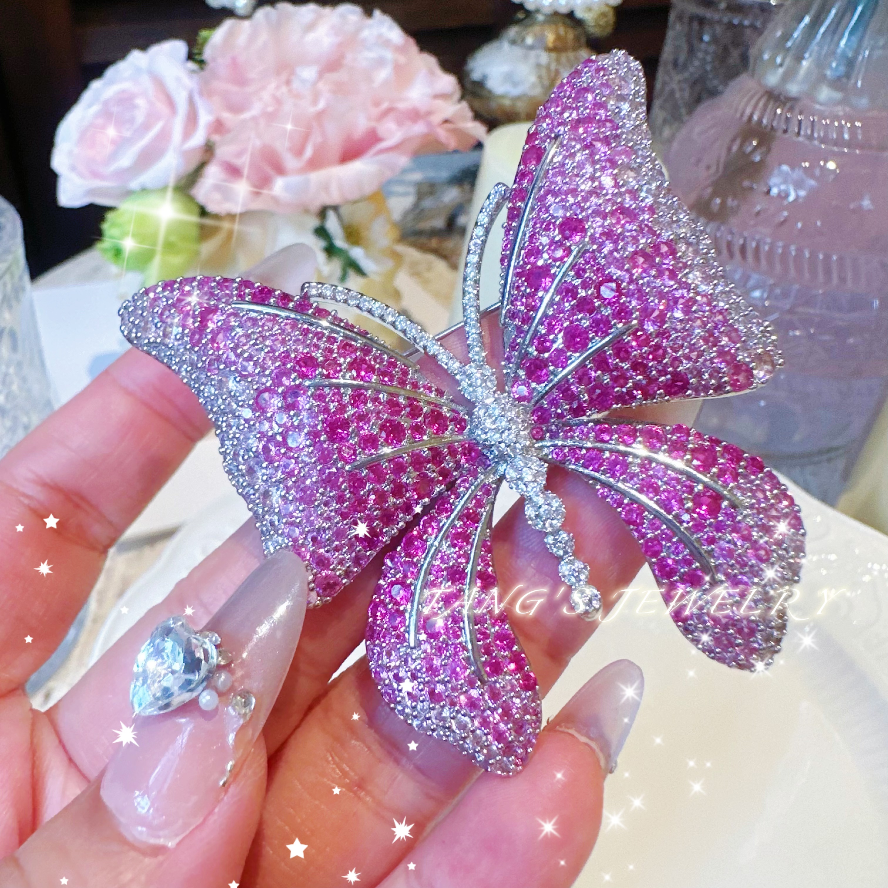 铜合金胸针 粉蝴蝶 时尚素款轻奢百搭蝴蝶胸针