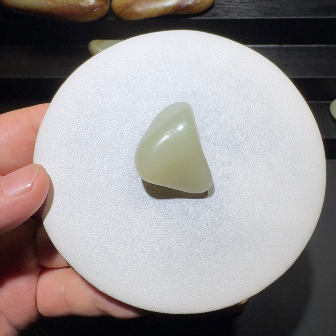 后***天和田玉未镶嵌颈饰