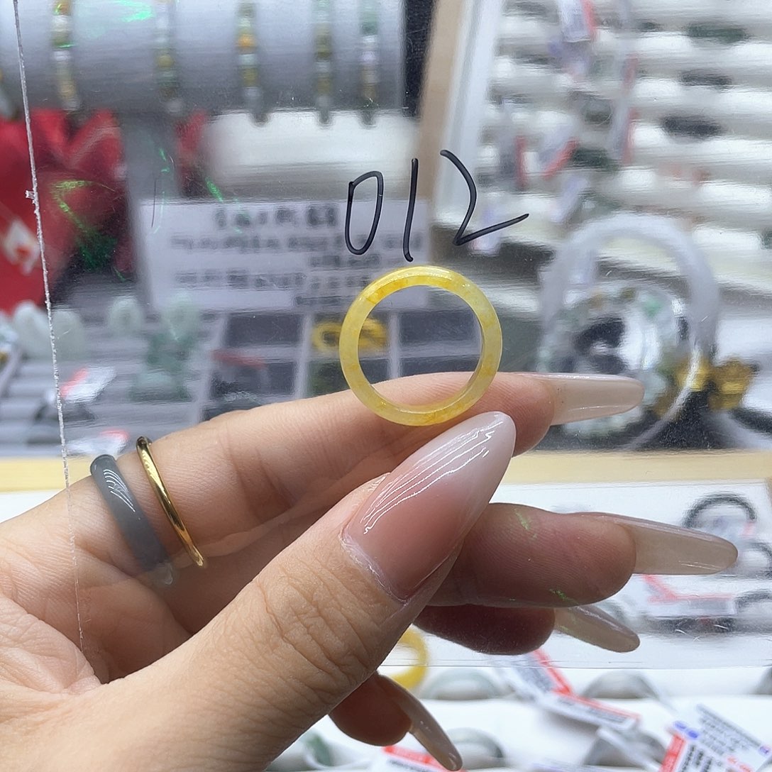 翡翠戒指未镶嵌012019