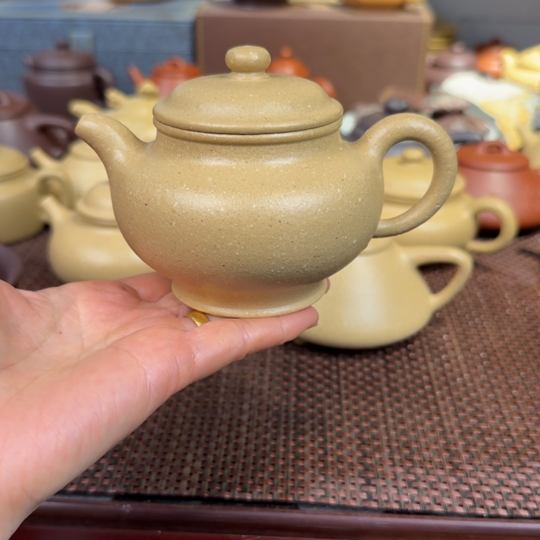 本山绿泥茶壶梨皮260毫升左右