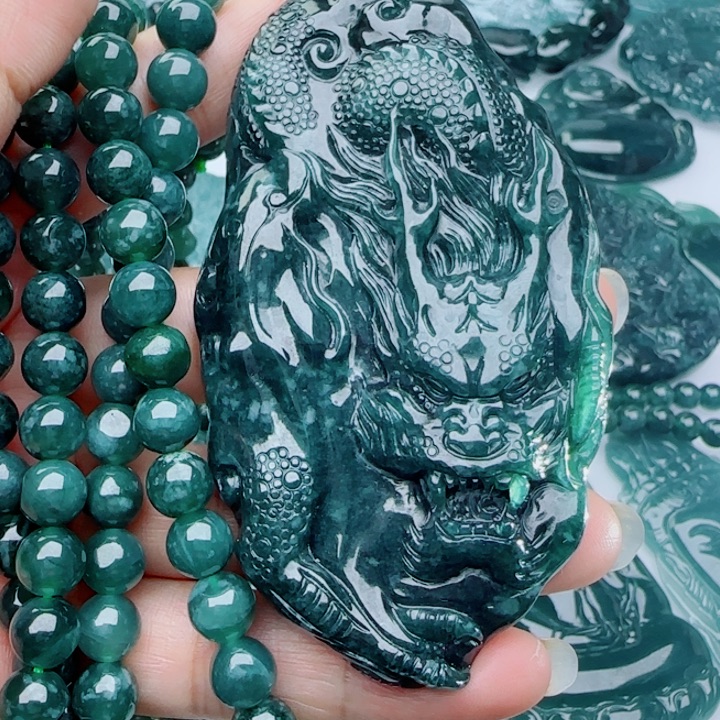 翡翠未镶嵌颈饰多样性发货天然A货翡翠