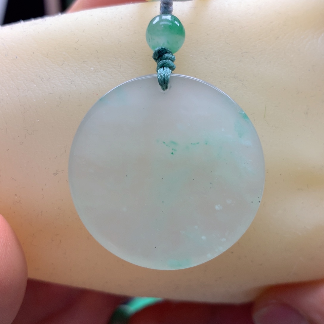 石英质玉颈饰未镶嵌