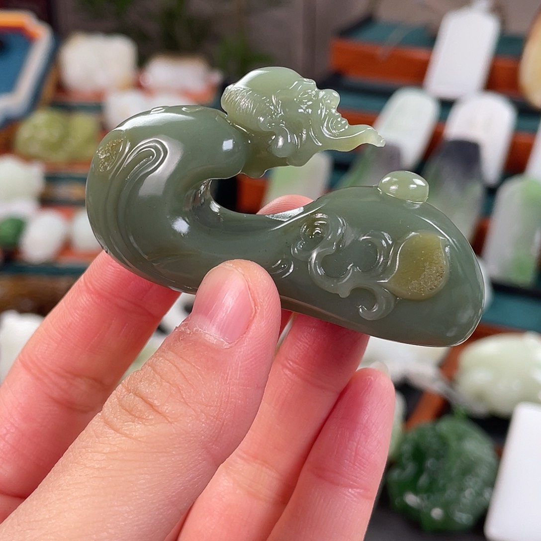 未镶嵌和田玉把件