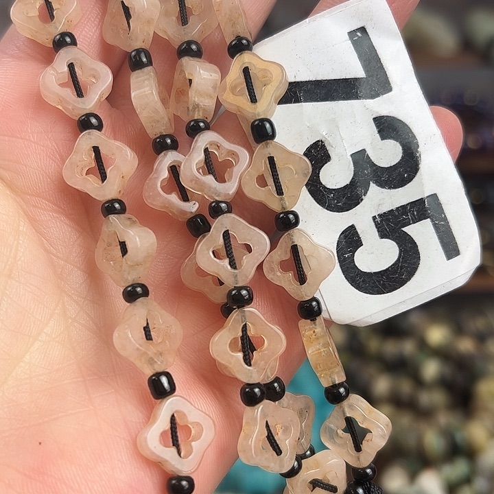 玛瑙/玉髓颈饰合金