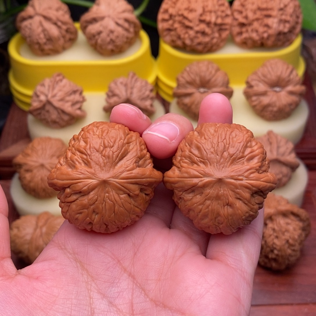 把件文玩核桃38“野生”铁锤妹妹