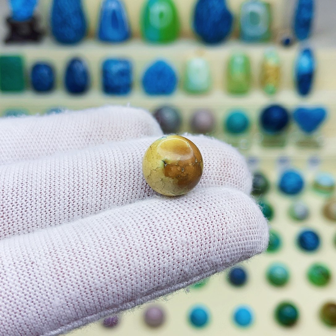 绿松石绿松石未镶嵌