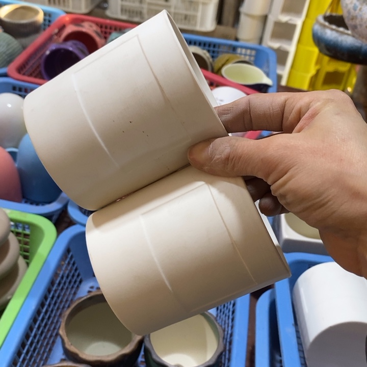 陶盆有孔 瑕疵针孔漏釉介意勿拍外口 8外高9