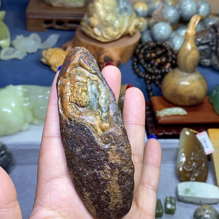 岫岩河磨玉（透闪石质玉）把件未镶嵌