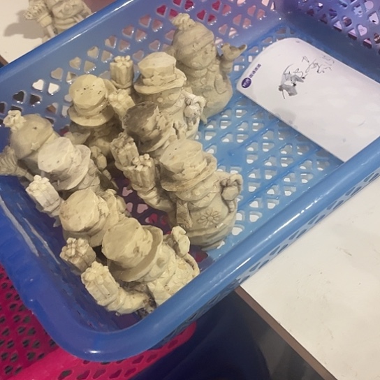 有机玻璃?***熊微瑕。              