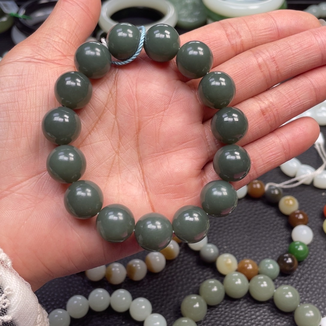 和田玉未镶嵌手链