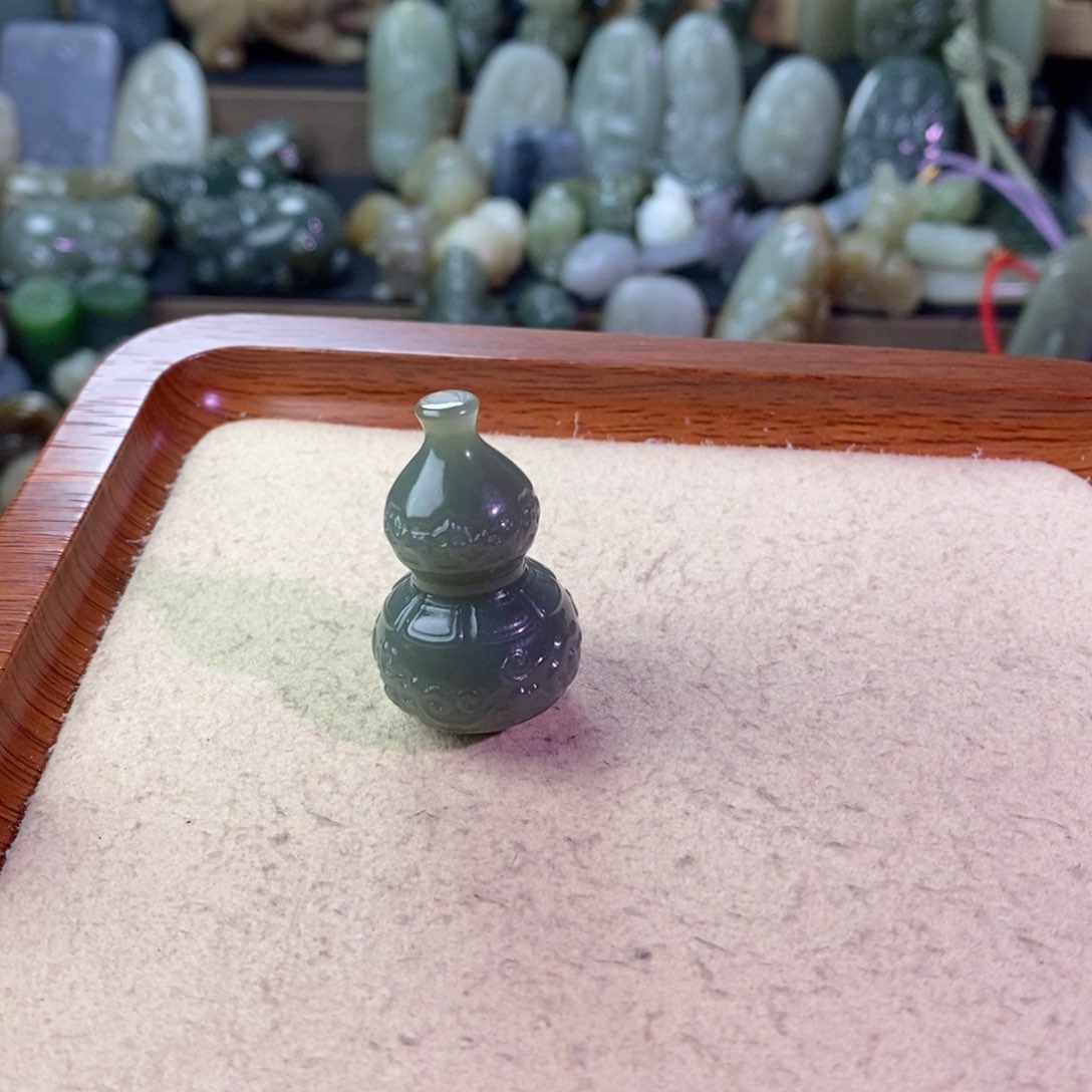 和田玉颈饰未镶嵌嘟***杜