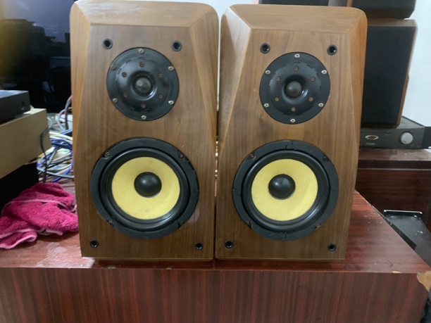 9新 HIVI/惠威 二手惠威6.5寸书架音箱一对，不包邮