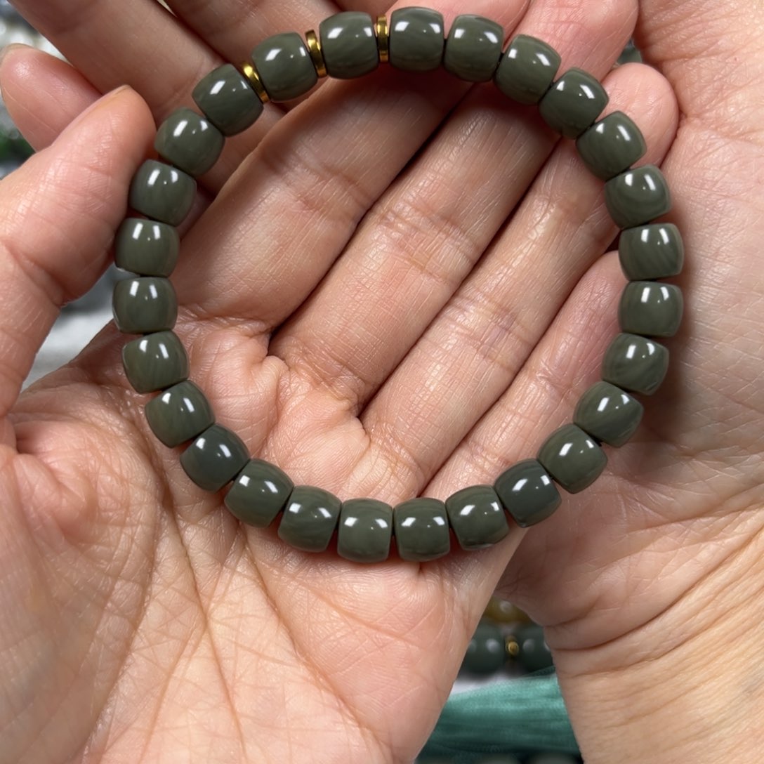 和田玉手链未镶嵌羡****猴卡8直切