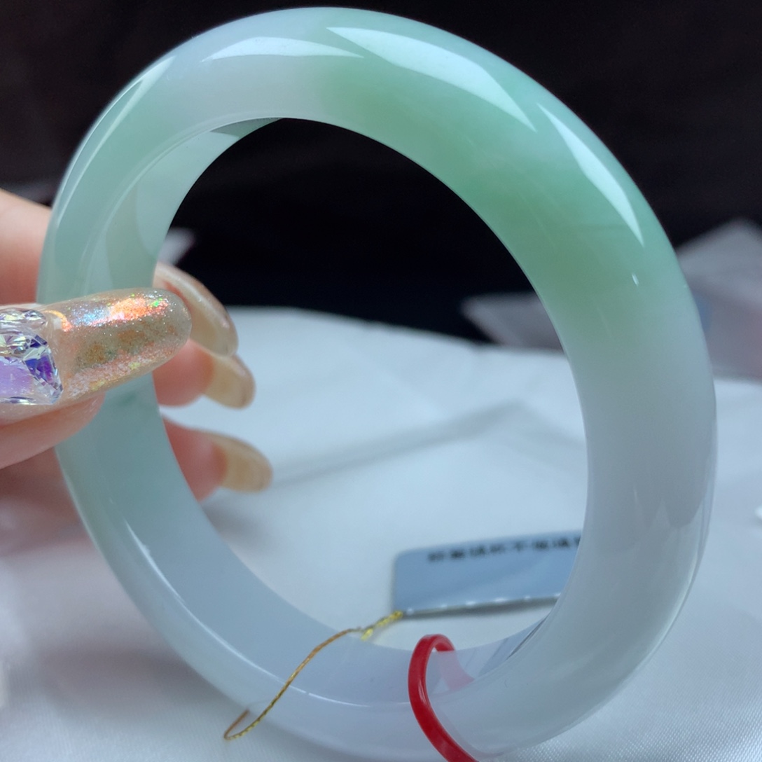 翡翠手镯未镶嵌112165，