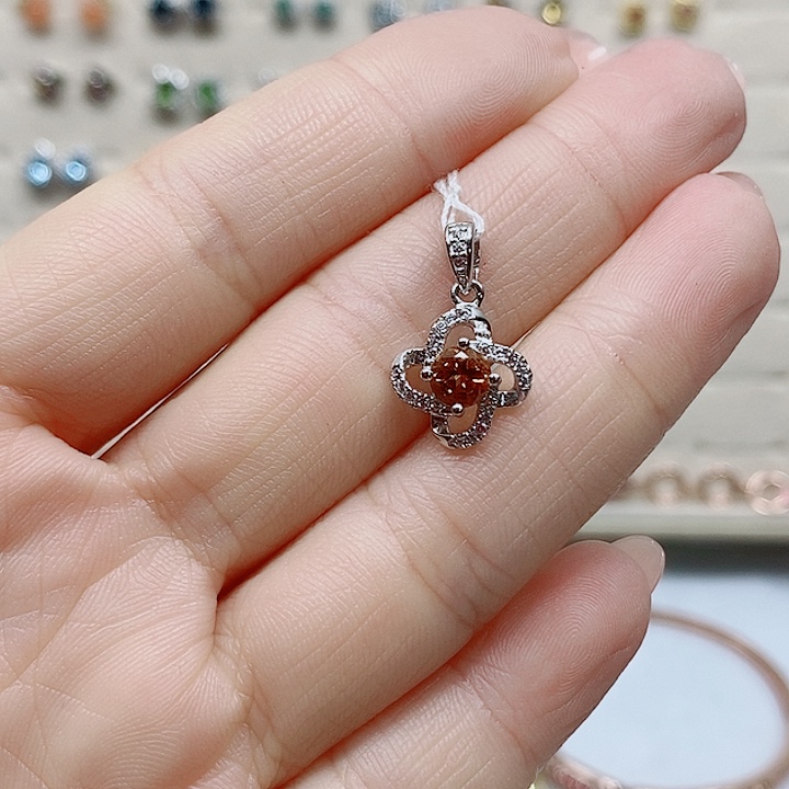 水晶颈饰银S925镶嵌吊坠